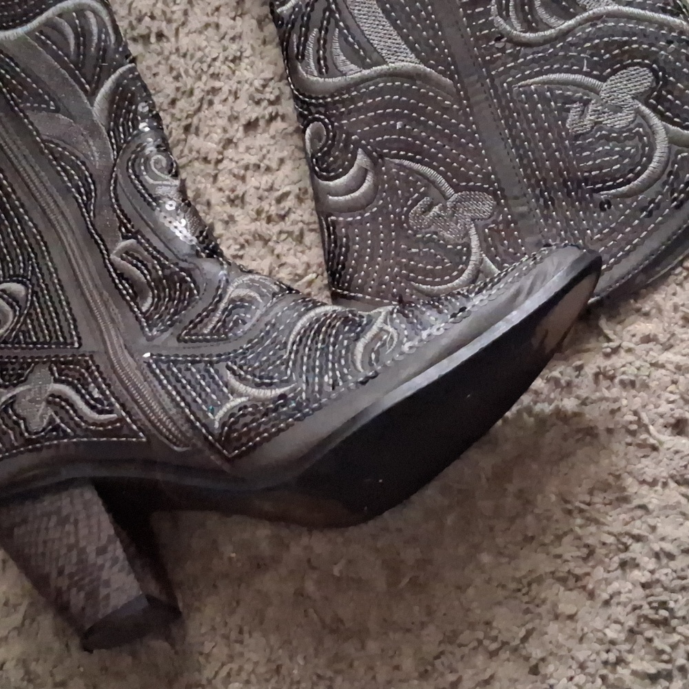 Helens Heart Sequin Western Boots size 8 - Picture 13 of 14